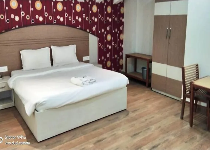 Dew Drop Inn Ooty
