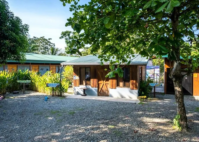 Karandi Hostel Uvita