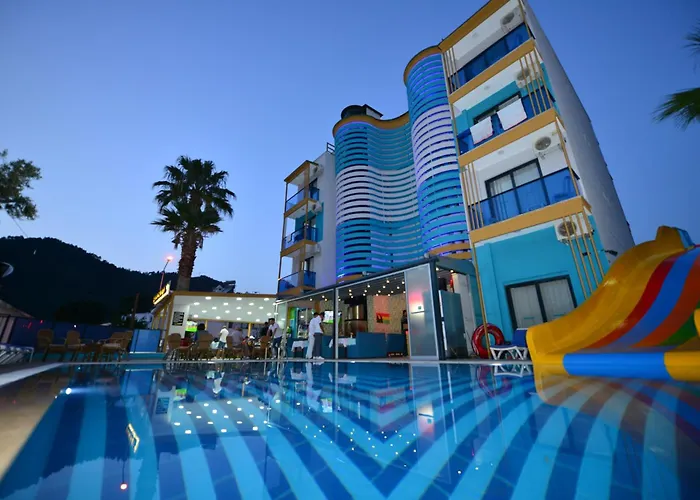Yade Luxe Hotel İçmeler