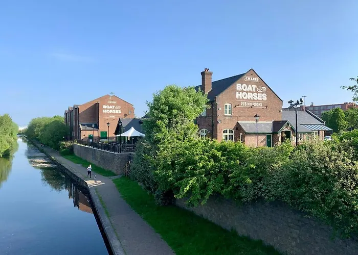 Boat & Horses Inn Oldham