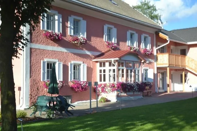 Residenze Sonnenschein Aparthotel Villabassa