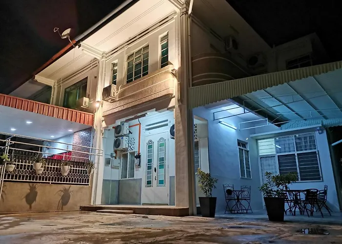 G Fortune Guest House Victoria Green George Town