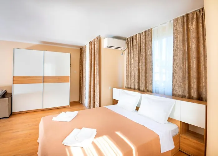 Hotel House With Garden Pomorie