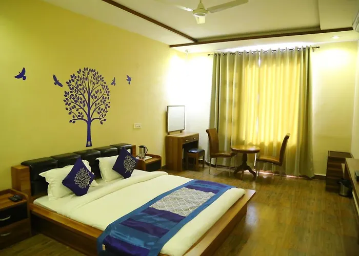Hotel Highway Greens Near Vr Punjab Mall Airport Road Mohali Chandigarh