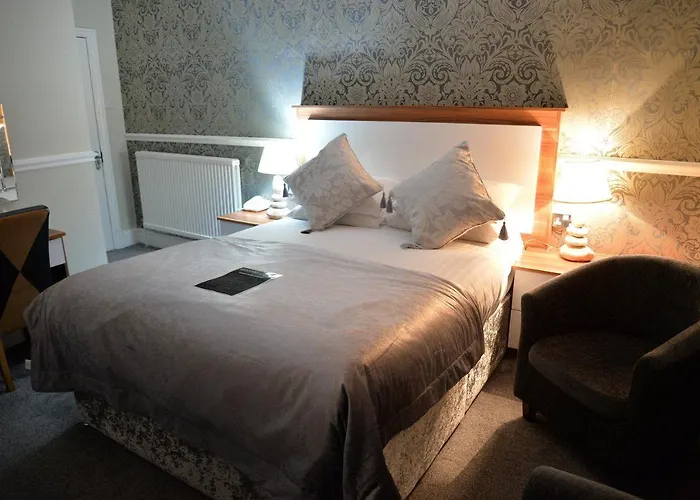 Lauriston & Lawton Court Hotel Llandudno