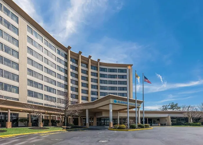 Clarion Hotel & Suites Mount Laurel