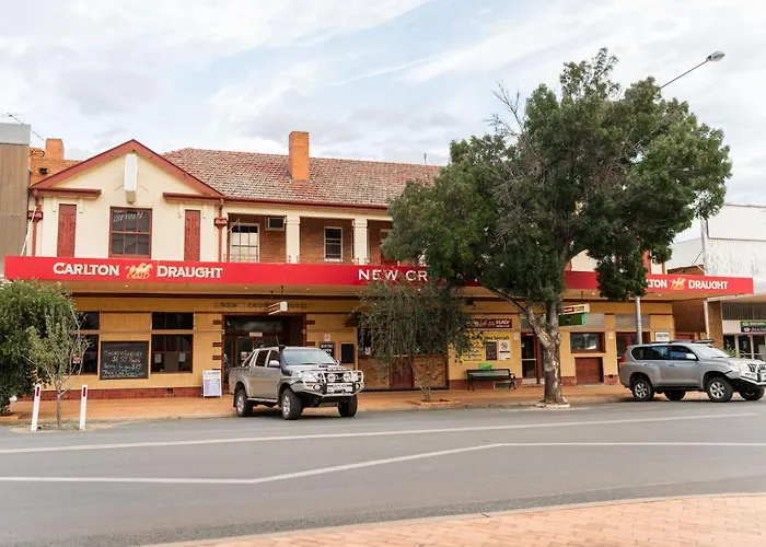 New Crown Hotel Motel Hay