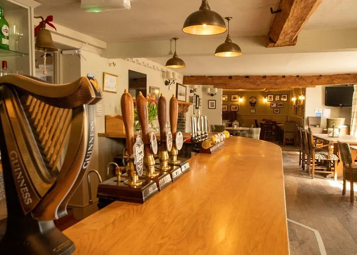 The Red Lion Arlingham Hotel Gloucester