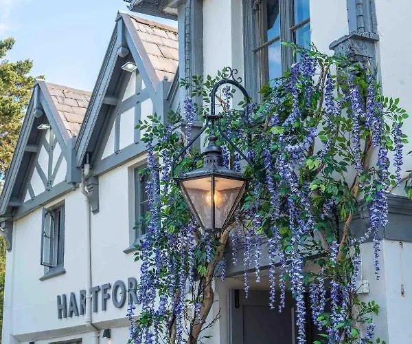 Hartford Hall On School Lane Northwich