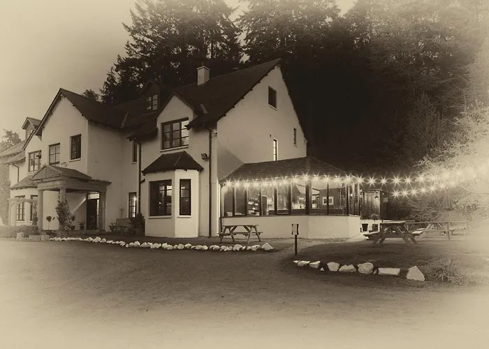 Craigdarroch Hotel Foyers