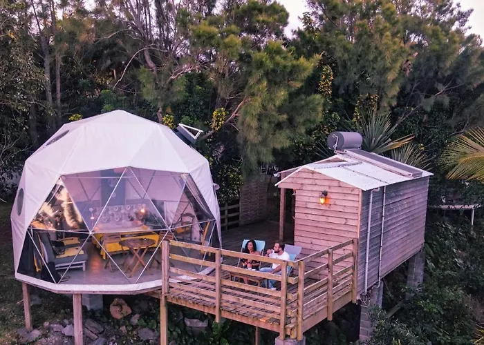 Bubble Dome Village Saint-Joseph