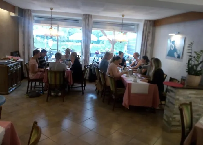 Cafe Moselterrasse Hotel Klotten