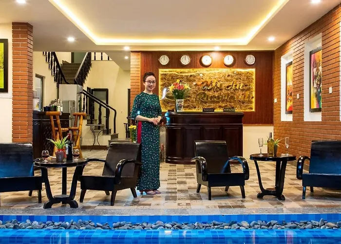 Hoi An Riverland Villa - Hoi An Center