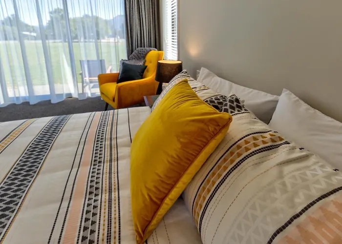 Annies On Milford Motel Te Anau