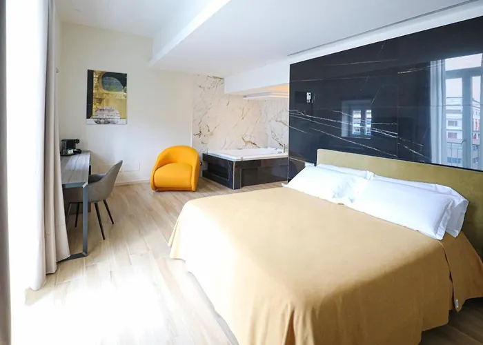 Municipio Luxury Suite Naples