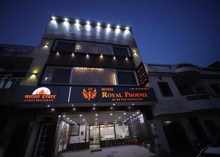 Hotel Royal Phoenix Agra 