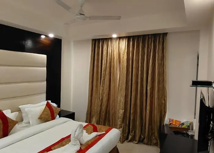 Hotel Benz Int Karol Bagh Delhi 