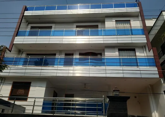 Hotel Awadh Inn Lucknow