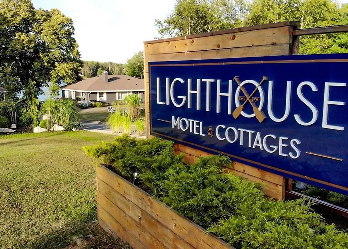 Lighthouse Motel And Cottages Bridgewater