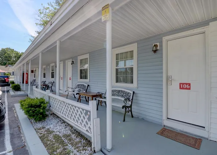 Brookside Inn & Cottages Saco