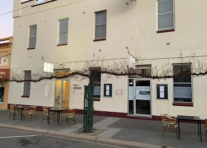 The Barkly Bistro Bar & Accommodation Ararat