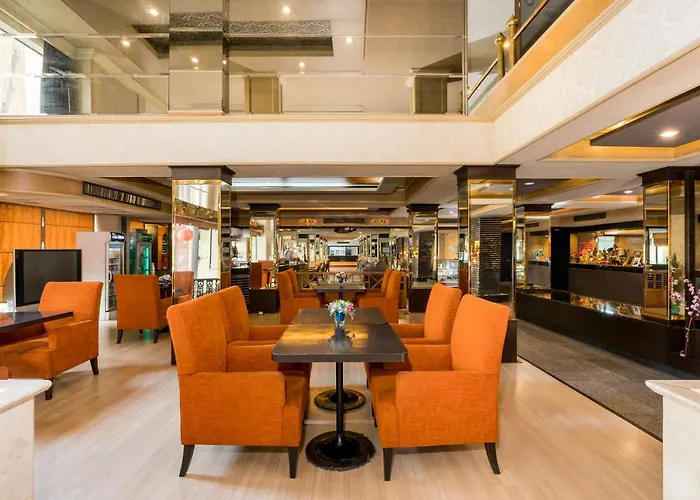 Niran Grand Hotel กรุงเทพมหานคร