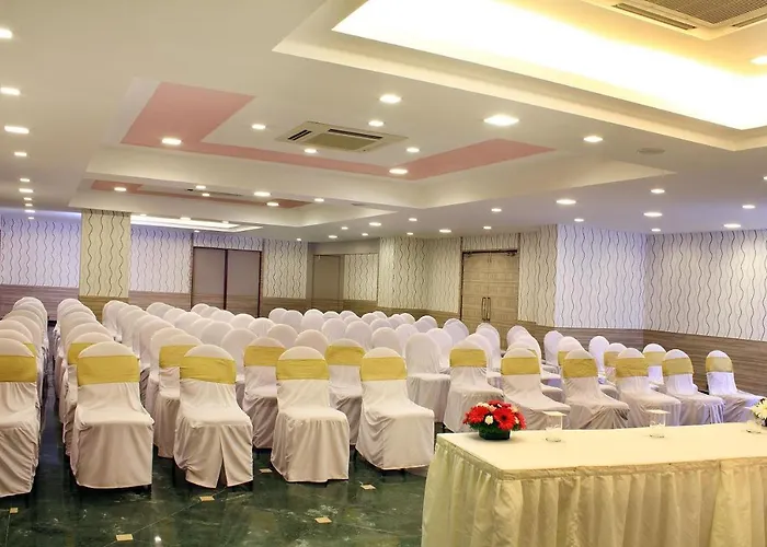Hotel Crn Canary Bangalore