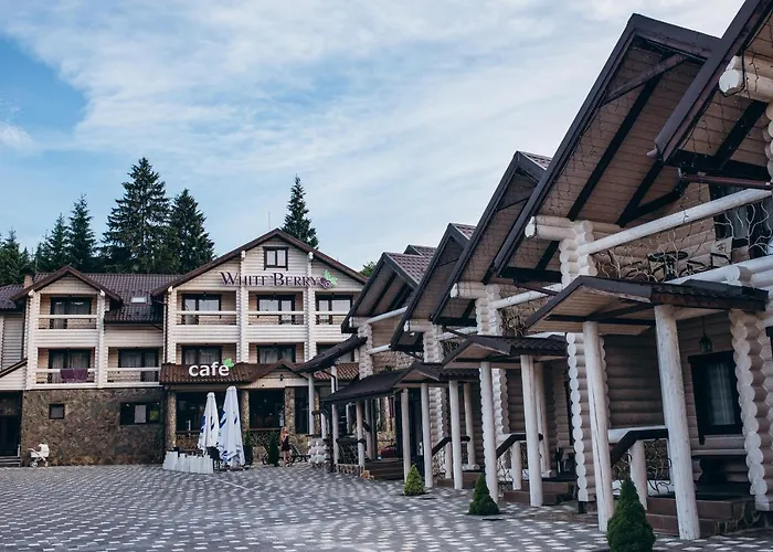 Whiteberry Hotel Буковель
