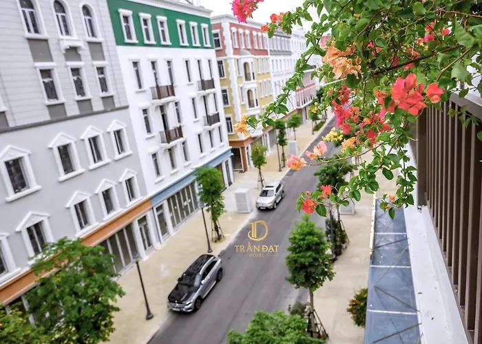 Trần Đạt Hotel Hạ Long