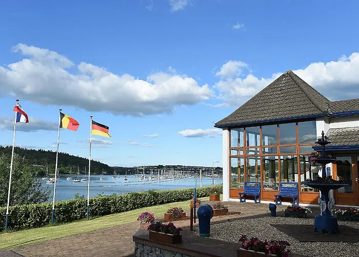 Whispering Pines Hotel Crosshaven