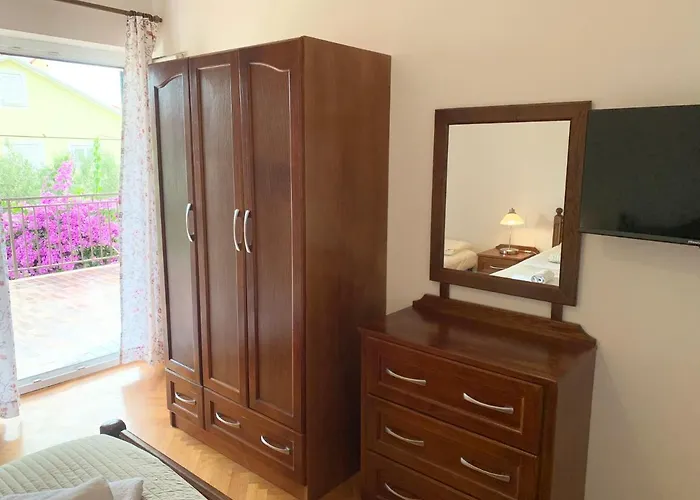 Guesthouse Maver Cres