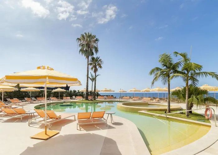 Next - By Savoy Signature Funchal 