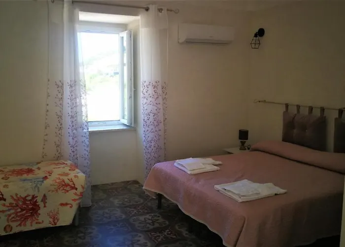 Visitponza - La Casa Di Eolo Hotel