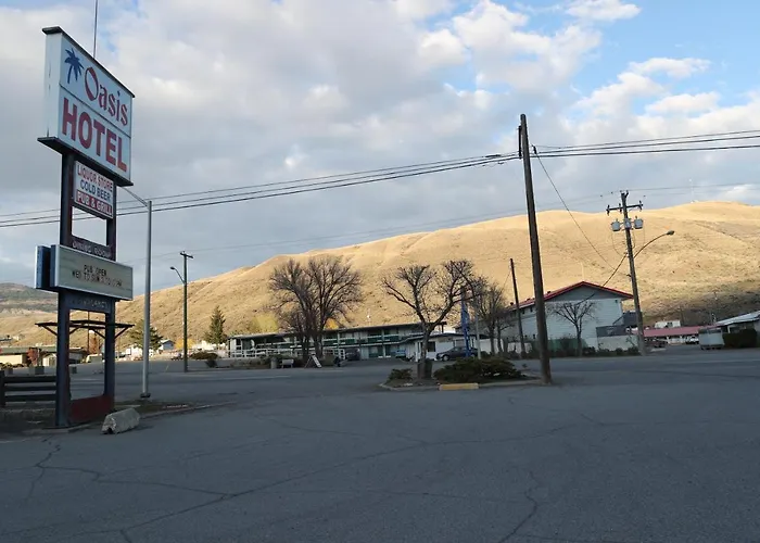 Oasis Hotel Cache Creek