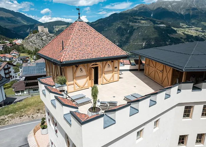 Burg1990 Aparthotel Ladis