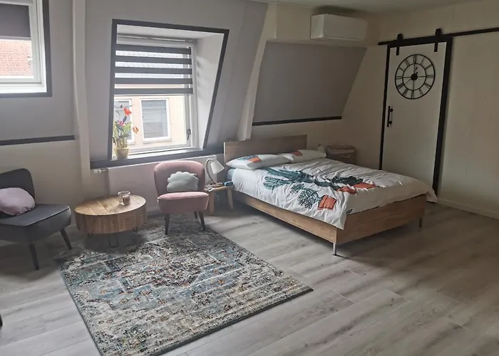 B&B Tasty Sneek