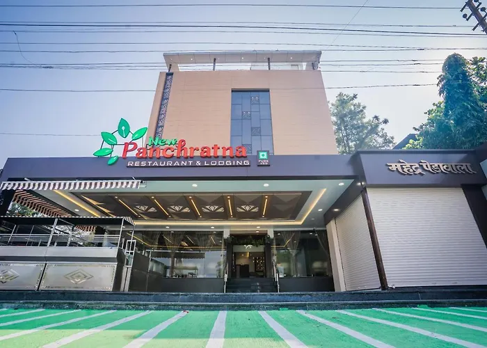 Hotel New Panchratna Ahilyanagar