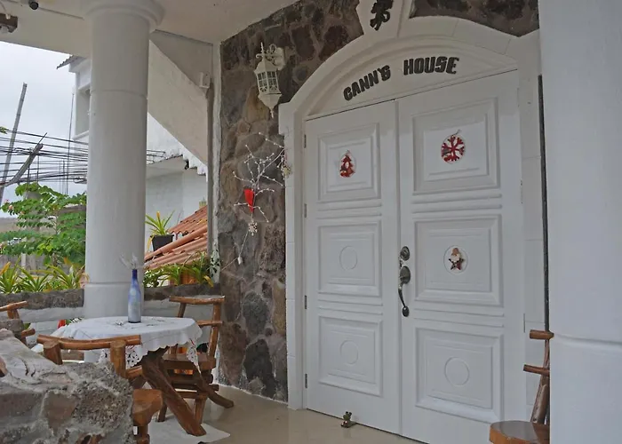 Hostal Cann'S House Puerto Baquerizo Moreno