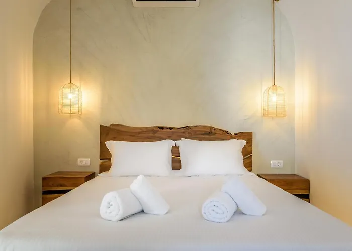 Anila Suites Fira 