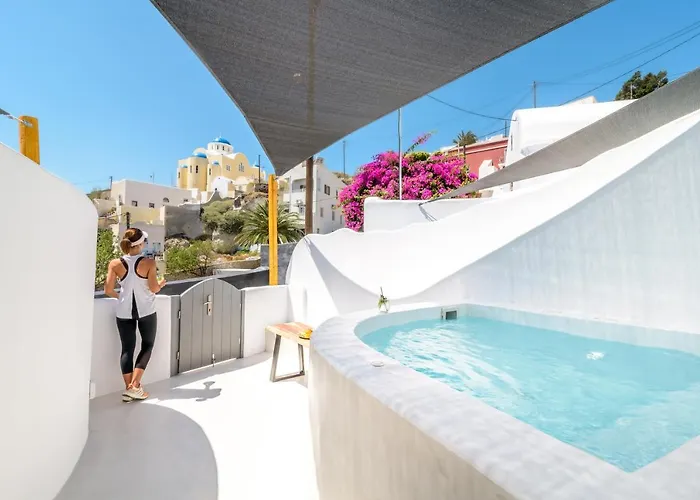Anila Suites Fira 