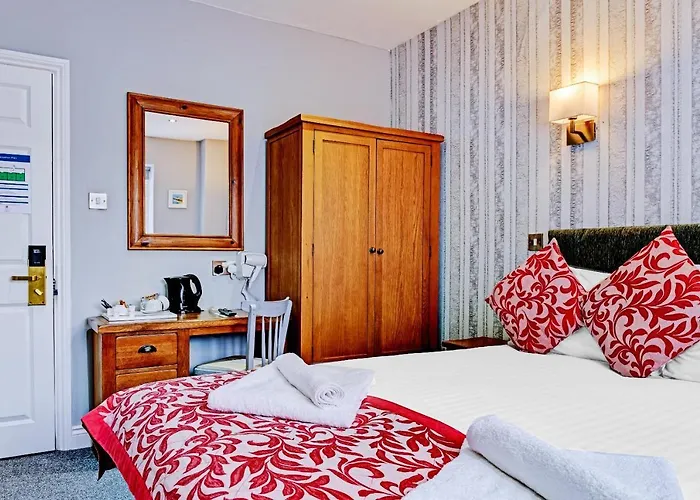 Oyo Dovecote Hotel Birmingham