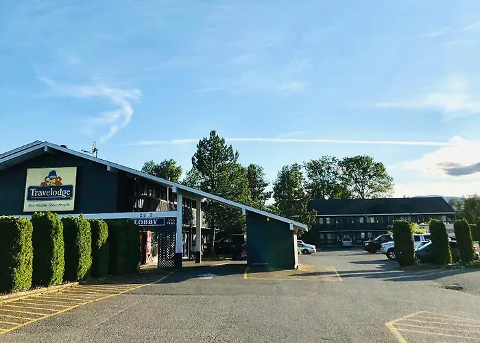 Coast Courtenay Hotel