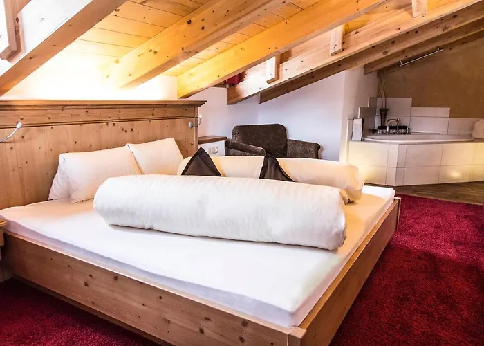 Hotel Garni Lawens Serfaus