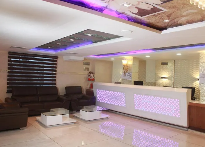 S S International Hotel Dalhousie