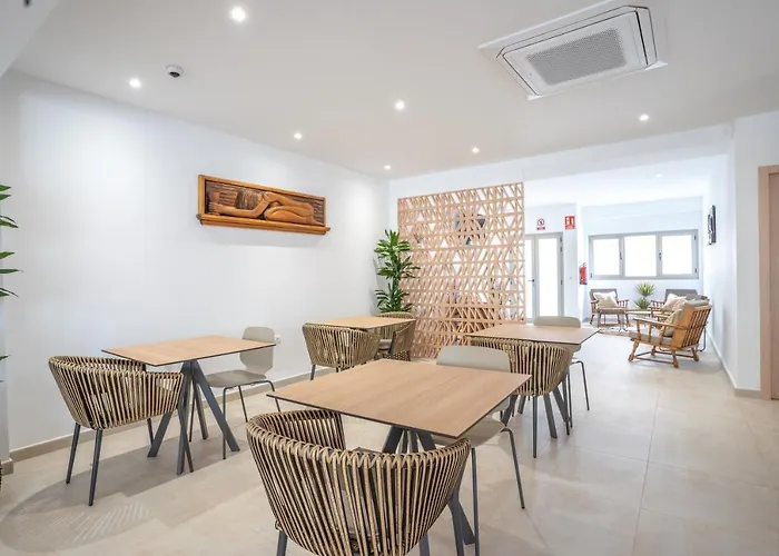 Hostal Rosell Boutique San Antonio 