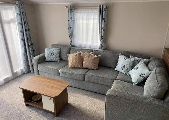 Kellys Holiday Homes 24 Willerby 2 Bedrooms Caravan Weeley