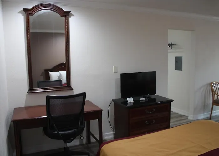 Value Inn & Suites Redding