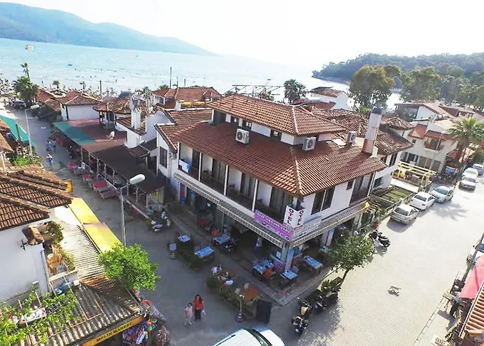 Mevsim Otel Akyaka 
