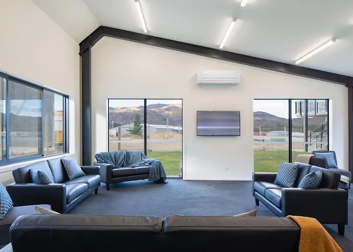 Harvest Park Studios Cromwell