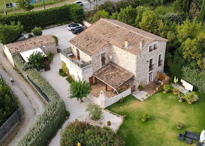 Bed and Breakfast La Bastide de l'Olivier à Le Muy